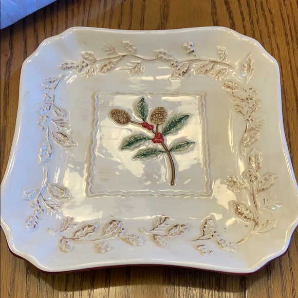 Plate - Picture 1 of 2